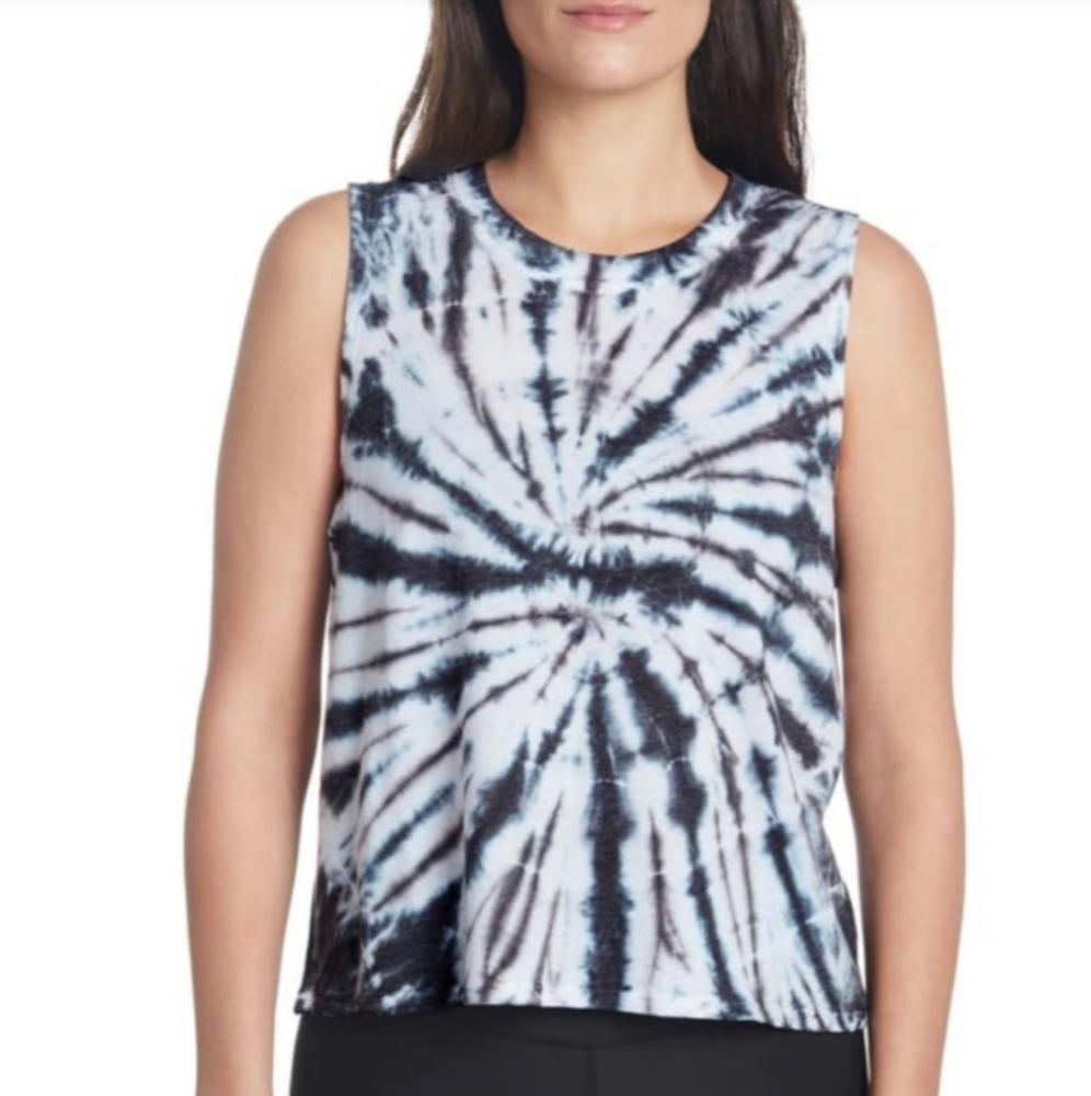 NWT Sage collective sleeveless crewneck